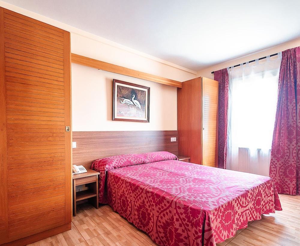 Hotel Silvia 엠푸리아브라바 외부 사진